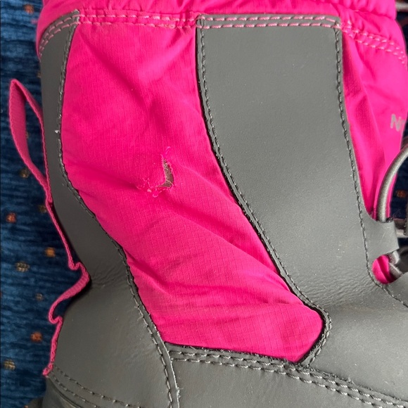 The North Face girls size 2 Alpenglow winter boots Fuchsia and Charcoal - Picture 9 of 10
